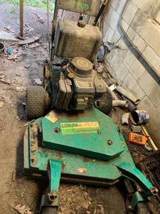 lot 4 image: Lesco 36 Inch Commercial Mower Can��t Start Bring Your Own Means Of Transportation