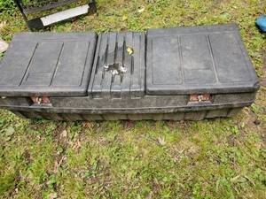 lot 13 image: Work Box Rubber Truck Storeage Box No Keys