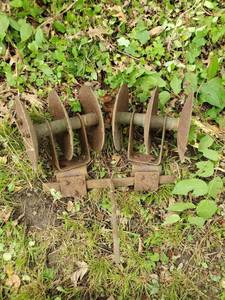lot 16 image: Tractor Tiller Attachment
