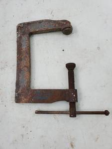 lot 28 image: Extra Large C Clamp