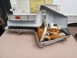 lot 6488 image: Montgomery Ward Proffessional Performance Light Weight Chainsaw - Untested
