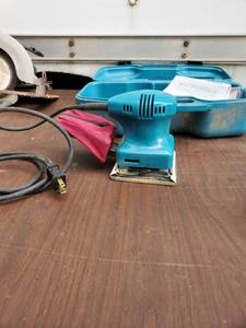 lot 6497 image: Makita Finishing Hand Sander