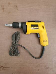 lot 6516 image: Dewalt Drywall Screw Driver DW250