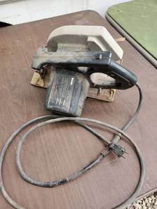lot 6529 image: Craftsman 7 14 inc Circular Saw