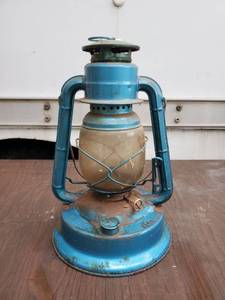lot 6553 image: Little Wizard Dietz No 1 Lantern