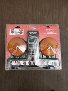 lot 6555 image: Haul Master 12 Volt Magnetic Tow Light Kit