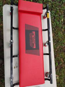 lot 6605 image: Harbor Freight 3 FT Creeper