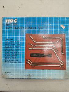 lot 6608 image: HDC 7 Piece Basic Brake Set