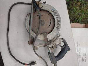 lot 6609 image: Skills Saw 8 14 inc Ball Bearing Saw