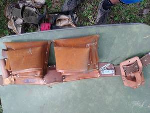 lot 6630 image: Leather Utility Belt