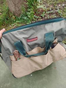 lot 6635 image: Storehouse 20 inc Roll Away Tool Bag