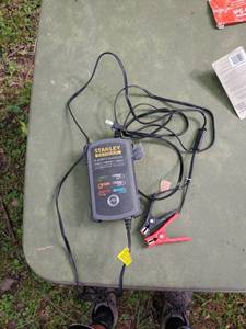 lot 6640 image: Stanley Fat Max 8 Amp Charger