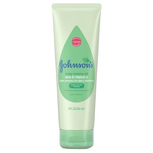 lot 1440 image: Johnsons Creamy Aloe & Vitamin E Oil - 8 fl oz