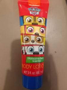 lot 1610 image: Paw Patrol Pawsome Berry Scented Kids Body Lotion 3oz