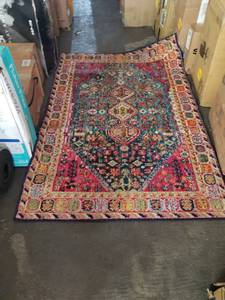 lot 141 image: AREA RUG 4X6