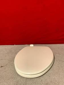 lot 5990 image: Church Toilet Seat