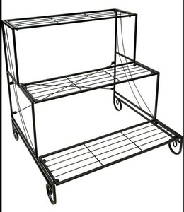lot 1922 image: Useful UH-PS308 - 3-tier brass decorative stand for indoor or outdoor metal plants with 3 shelves for pots and other items, One-size, Brown