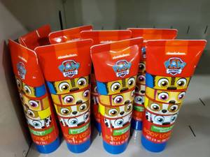 lot 3941 image: Lot of Kids Body Lotions