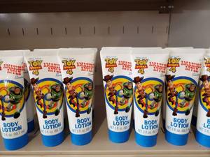 lot 3942 image: Lot of Kids Body Lotions