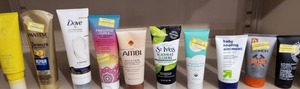 lot 3976 image: Lot of Beauty Products