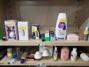 lot 3979 image: Lot of Beauty Products