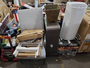 lot 30003 image: Pile Full of Random Fun