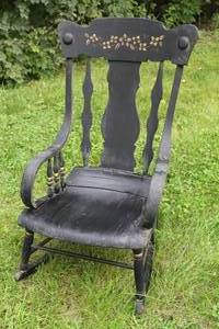 lot 1096 image: Heavy Antique Boston Rocking Chair