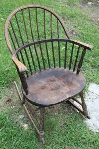 lot 1097 image: Antique Sackback Windsor Rocking Chair