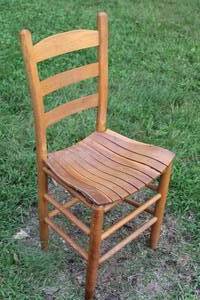 lot 1102 image: Vintage Ladderback Slat Seat Chair