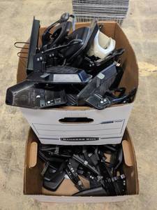 lot 440 image: Hole Punchers