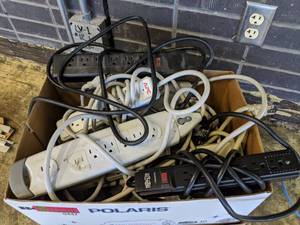 lot 447 image: Assorted Surge Protectors