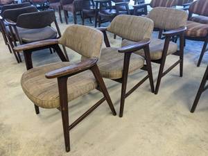 lot 451 image: (3) Chairs