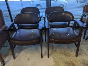 lot 453 image: (4) Chairs