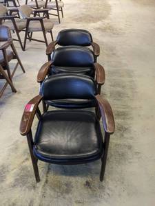 lot 456 image: (3) Chairs