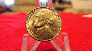 lot 6956 image: 1944-D JEFFERSON NICKEL UNC 40% SILVER