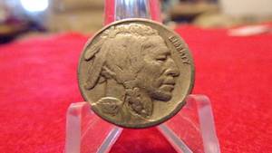 lot 6960 image: 2 BUFFALO NICKELS 1927,1935-S
