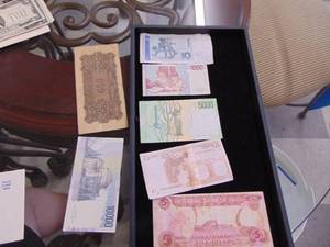 lot 1121 image: Miscellaneous Foreign Currency