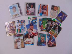 lot 1161 image: 23 Twins Baseball Cards withPuckett, Oliva, Molitor