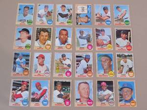 lot 7886 image: 1968 Topps Baseball Cards Lot of 24