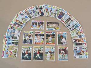 lot 7916 image: 1977 Topps Baseball Cards Lot of 68