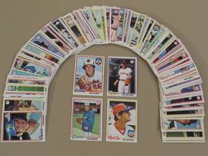 lot 7931 image: 1978 Topps Baseball Cards Lot of 92