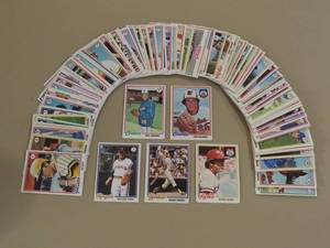 lot 7933 image: 1978 Topps Baseball Cards Lot of 92
