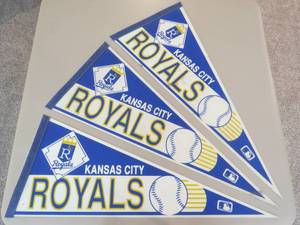 lot 7950 image: Lot of 3 Vintage Royals Wall Pennants