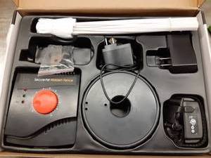 lot 1097 image: Electric Dog Fence and Pet Containment System In-Ground or Above Ground Installation - Rechargeable - 955 Feet of Wire wQuickstart Guide