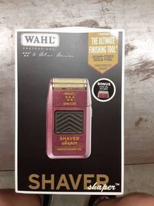 lot 1158 image: Wahl Professional 5-Star Series Rechargeable ShaverShaper #8061-100 - Up to 60 Minutes of Run Time - Bump-Free, Ultra-Close Shave