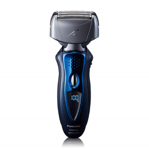 lot 1208 image: Panasonic Arc4 Electric Razor for Men with Pop-Up Beard Trimmer, 4-Blade Foil Cutting System, Flexible Pivoting Head �� Hypoallergenic, WetDry Electric Shaver �� ES8243AA