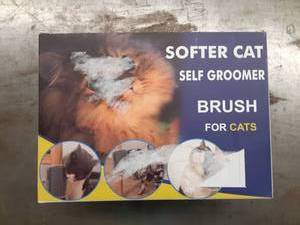 lot 1210 image: IMISNO 4 Pack Cat Self Groomer with Catnip Pouch,Cats Corner Massage Comb Grooming Brush Tool for Kitten Puppy (2 Black2 Grey)