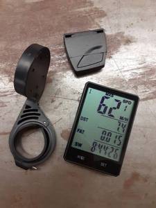 lot 1247 image: Wireless Bike Computer, Bicycle Speedometer with 2.8 Inch LCD, White Backlight, IPX6 Water Resistant Odometer Cycling Accessories