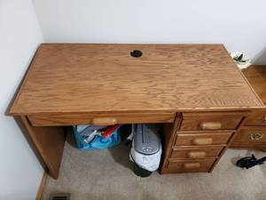 lot 1014 image: Oak Office Computer Desk - Contents not Included