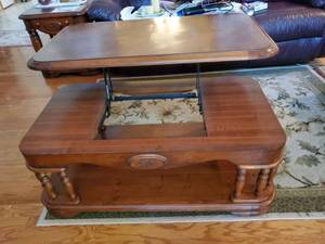 lot 2015 image: Rectangle Wooden Lift Coffee Table with Lower Shelf